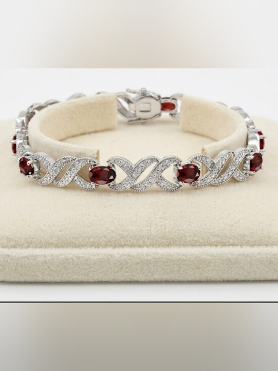 Jewelry - 7 1/2 Carat Garnet & Diamond Tennis Bracelet